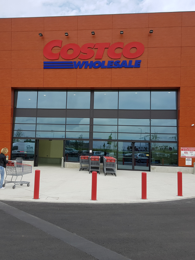 11 Best Costco Foods To Keep Stocked At All Times
